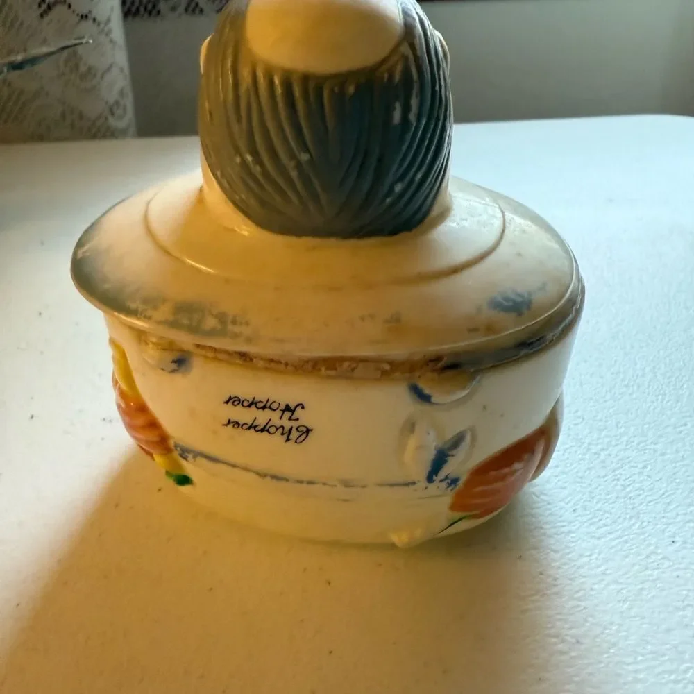 Vintage Denture Holder Chopper Hopper Plastic Bathroom teeth container